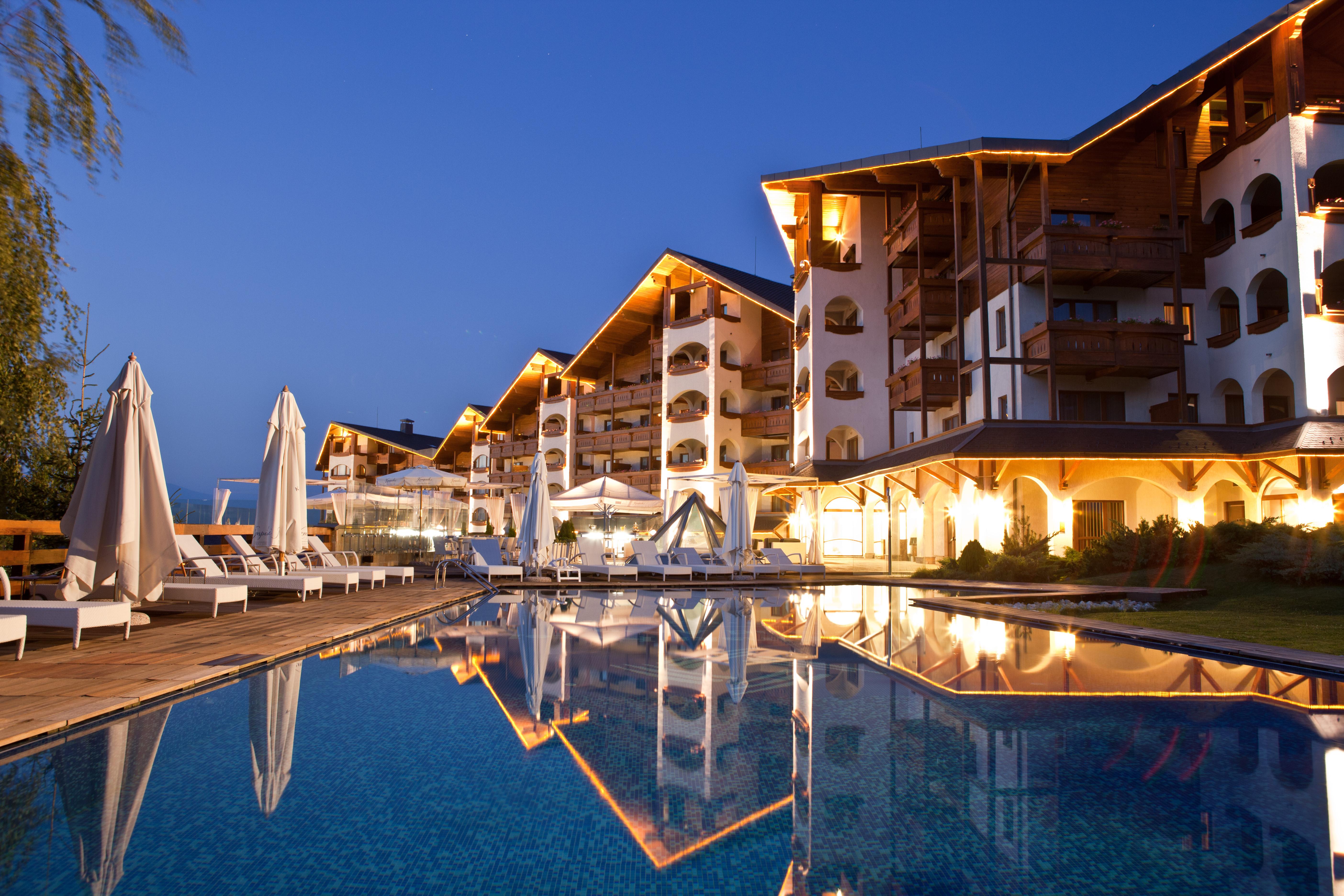 Kempinski Hotel Grand Arena Banszko Kültér fotó The Hotel Axelmannstein